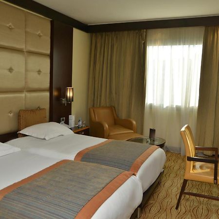 ホテル ファラー カサブランカ エクステリア 写真 A room at the hotel