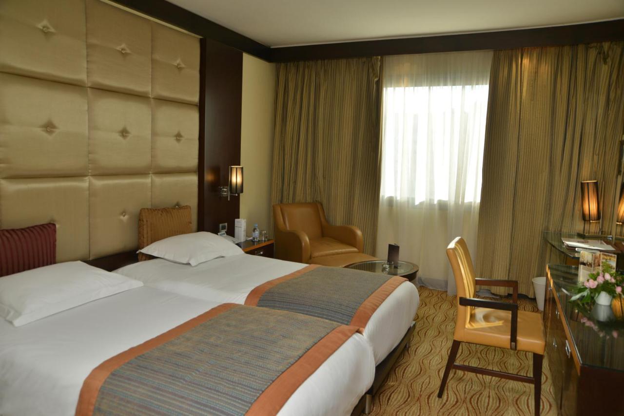 ホテル ファラー カサブランカ エクステリア 写真 A room at the hotel