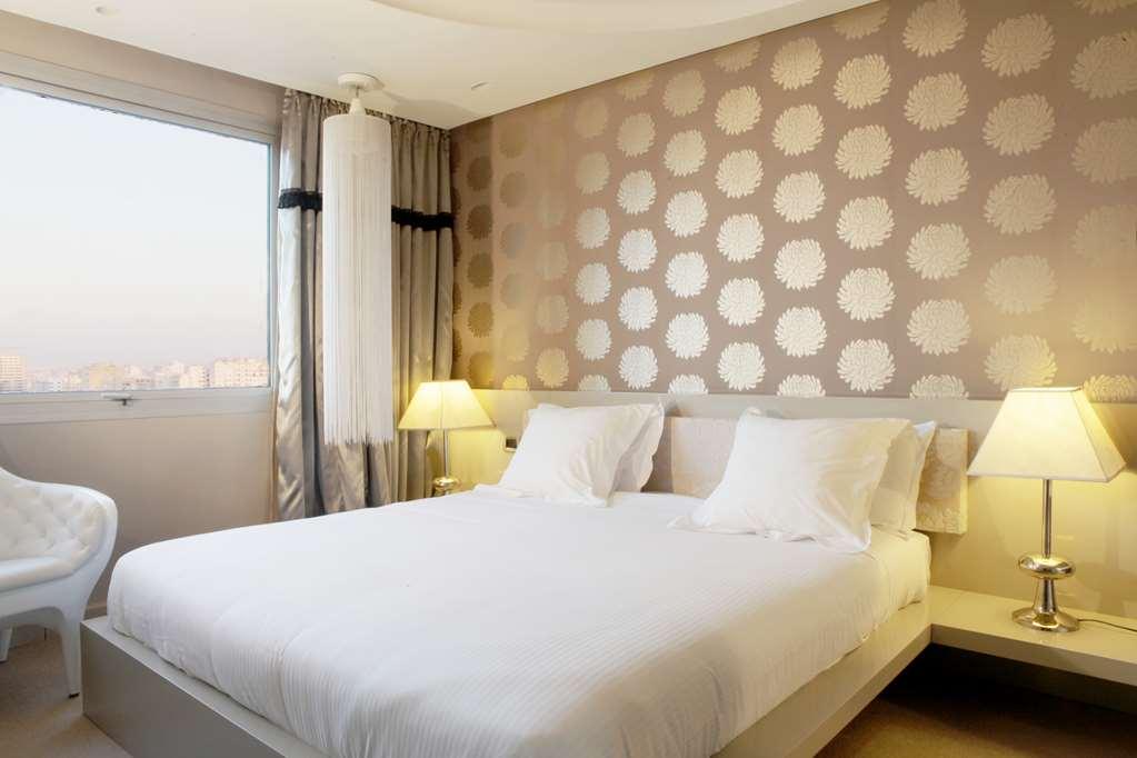 ホテル ファラー カサブランカ 部屋 写真 A bedroom at the hotel