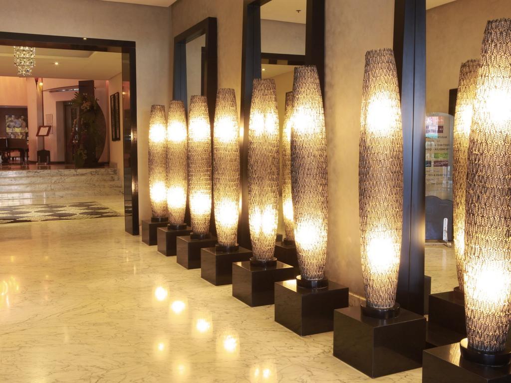 ホテル ファラー カサブランカ エクステリア 写真 The interior of the hotel
